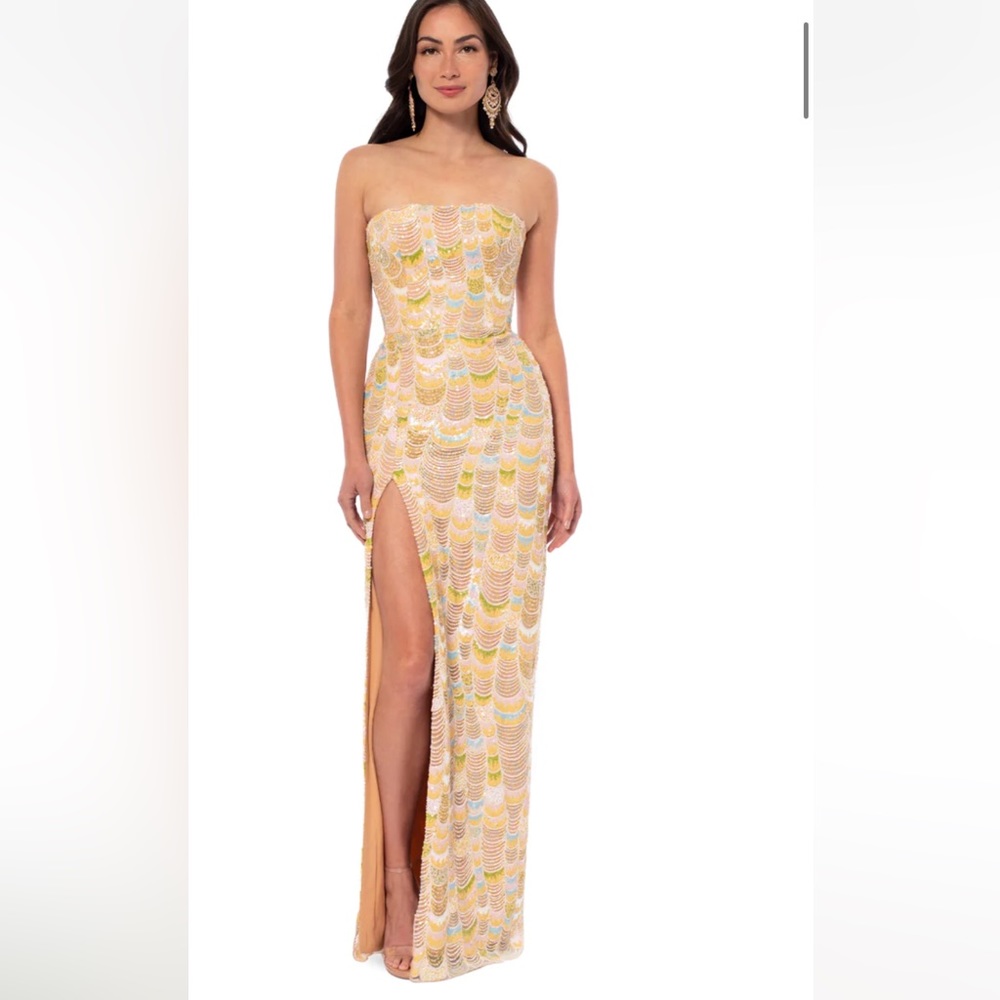Helsi dress never worn m the last pic is another person wearing the dress